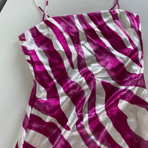 The East Order Dress Womens Medium‎ Rhea White Pink Zebra Print Satin Mini - Picture 13 of 15